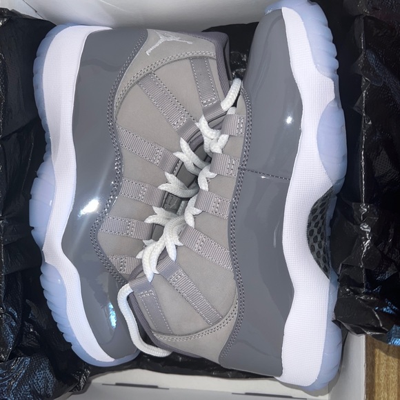 Cool Grey 11’s 2021 - Picture 9 of 11